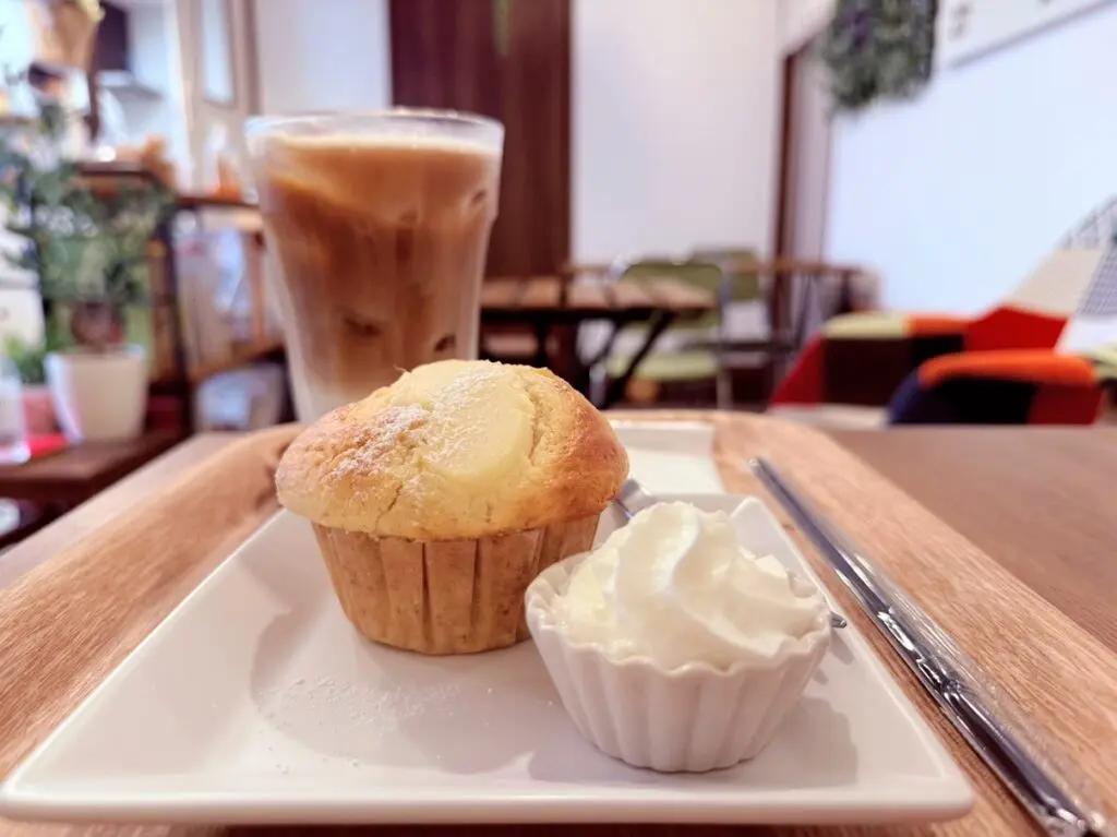 千住大橋メガネコーヒー