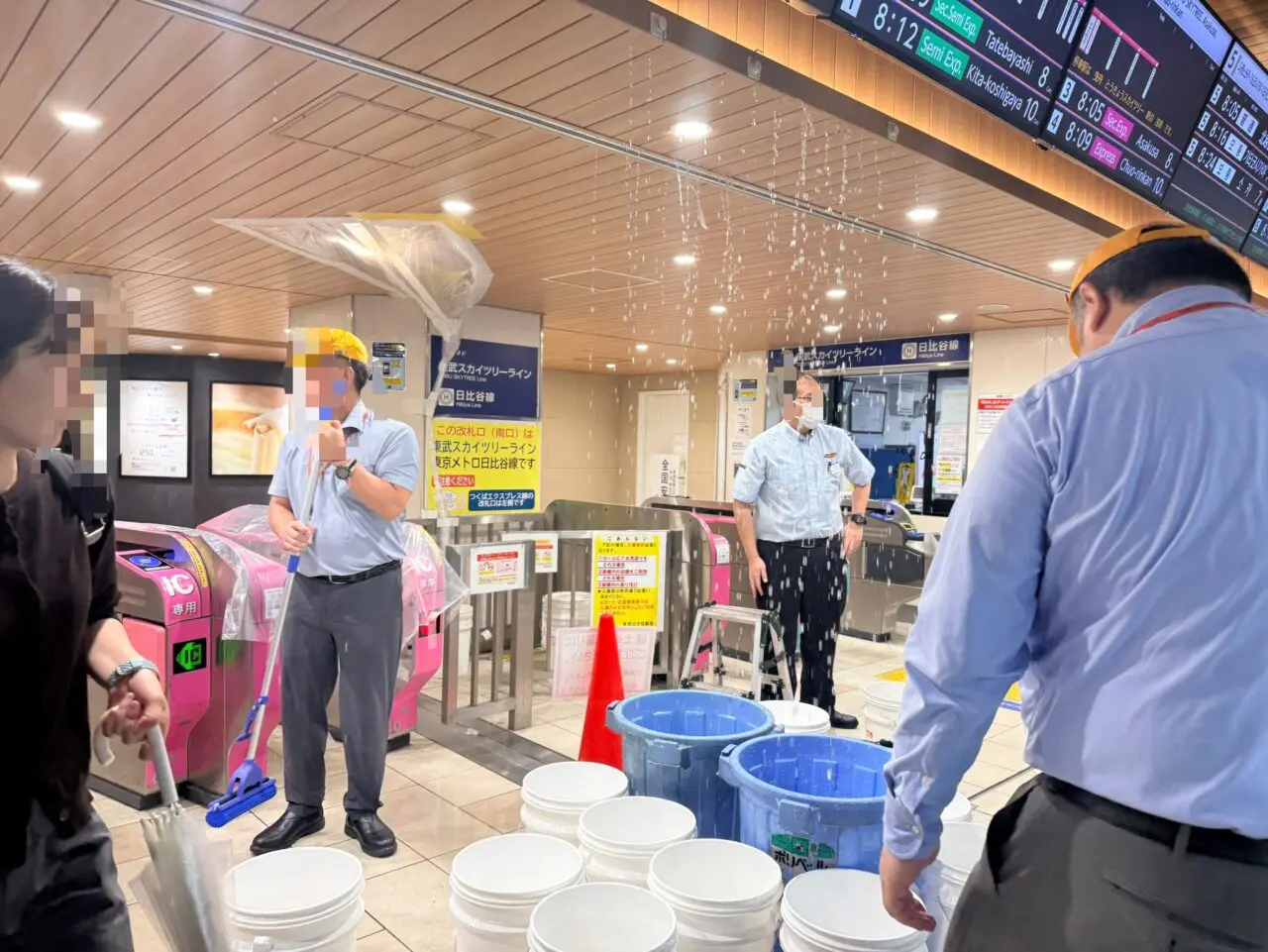 北千住駅の雨漏り