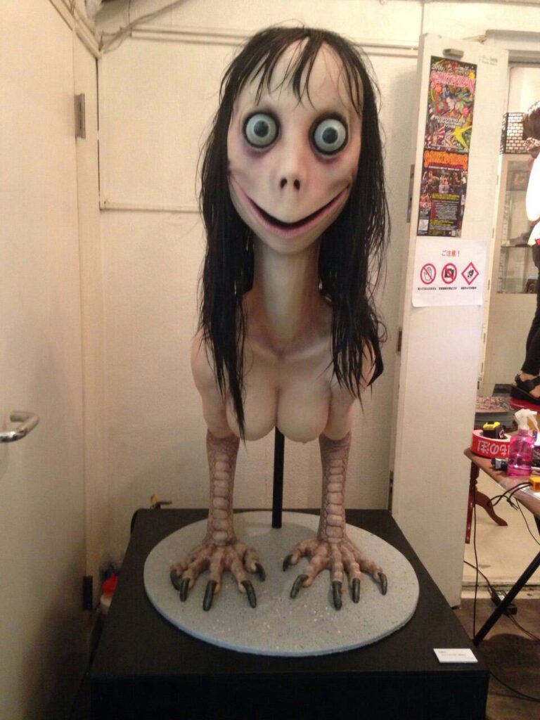 都市伝説展　MOMO