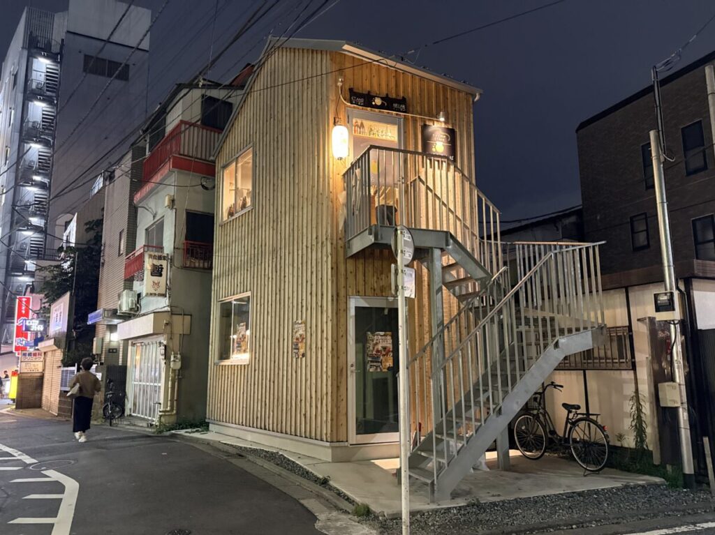 沖縄そば専門店タイラ製麺所が北千住にオープン