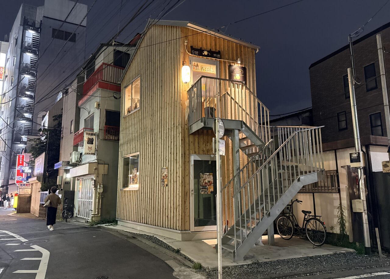 沖縄そば専門店タイラ製麺所が北千住にオープン